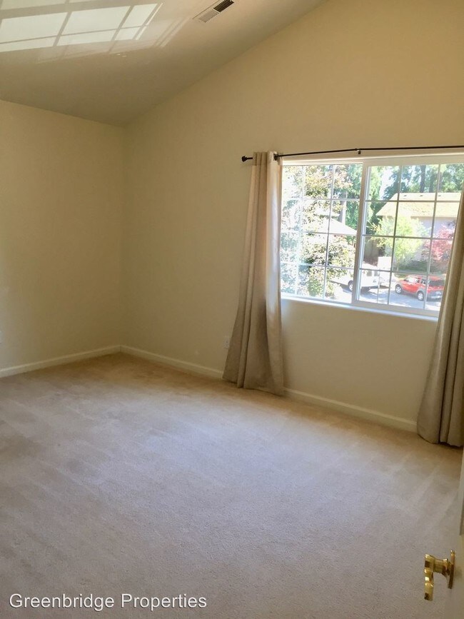 Building Photo - 4 br, 3 bath House - 1861 SE 47th Ave
