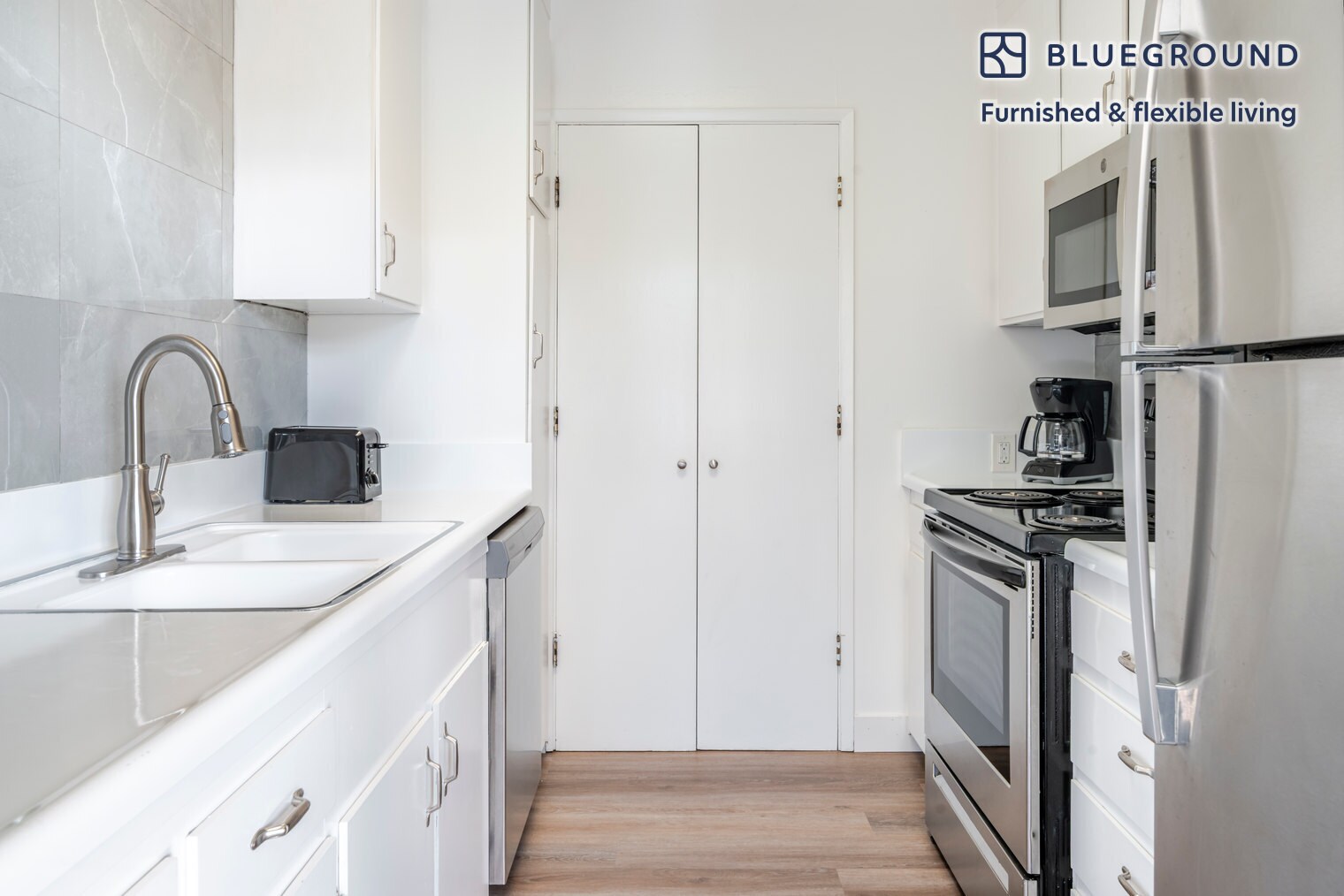 Building Photo - 801 Middlefield Rd