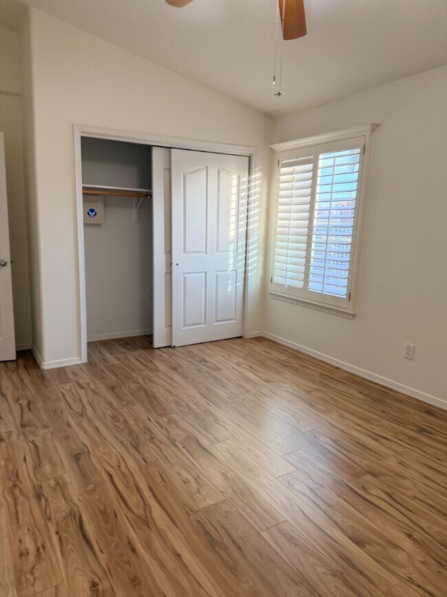 Building Photo - 6289 Cosecha Luna Cir