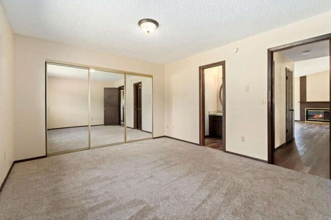 Building Photo - 119 Greenwood Dr