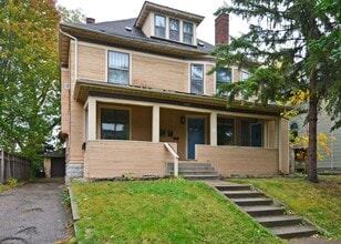 Building Photo - 2209 Aldrich Ave S