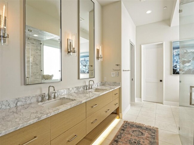 Building Photo - 304 Westwood Terrace