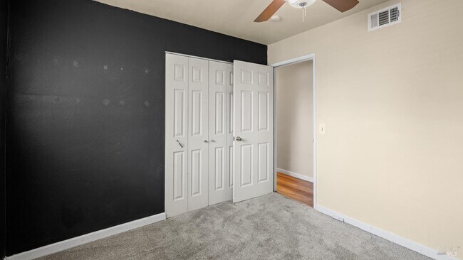 Building Photo - 1661 California Dr