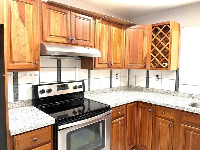 Building Photo - 7175 Nova Dr