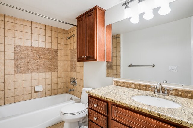 Building Photo - Beautiful 2 Bedroom 2 Bathroom Condo in La...
