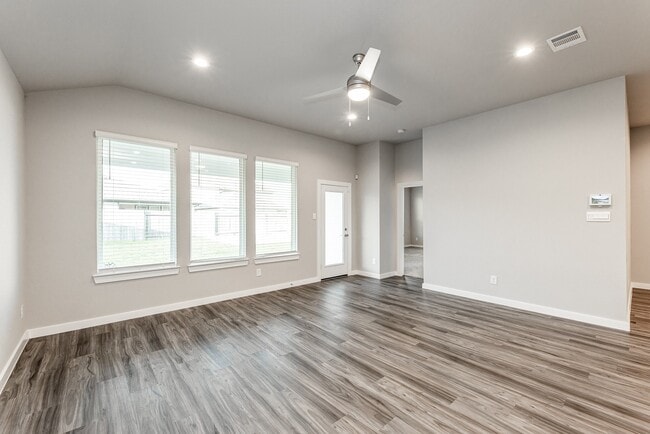 Building Photo - 22806 Theodoli Dr