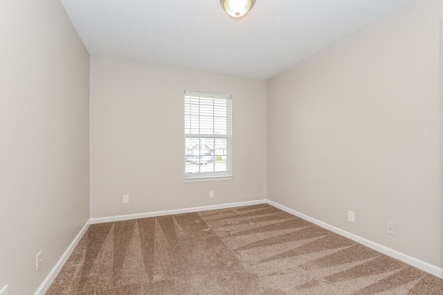 Building Photo - 1283 Tiree Dr