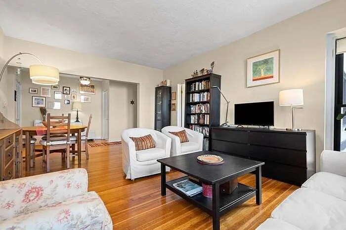 Building Photo - 1400 Commonwealth Ave