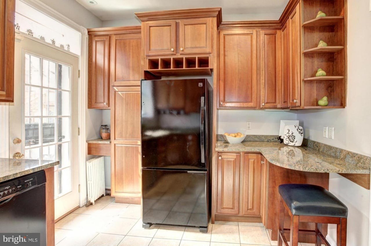 Kitchen 2 - 776 Harvard St NW