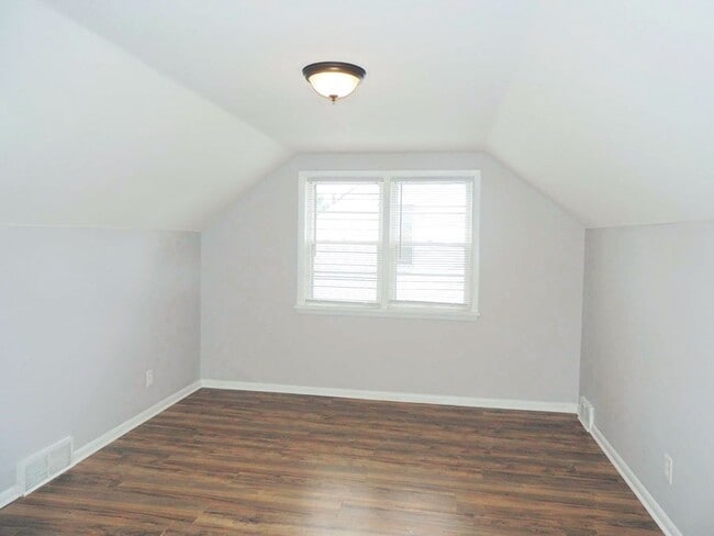Building Photo - 18201 Hazelwood Ave