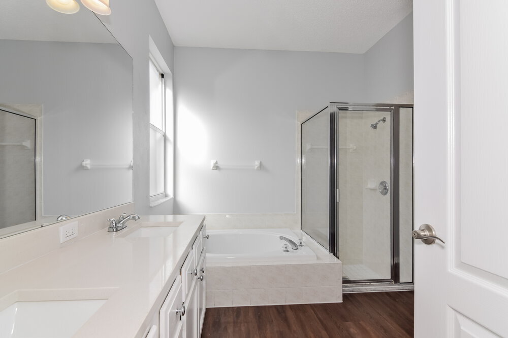 Building Photo - 327 Sand Ridge Dr