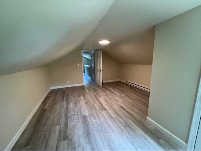 Building Photo - 2013 Howells Ln