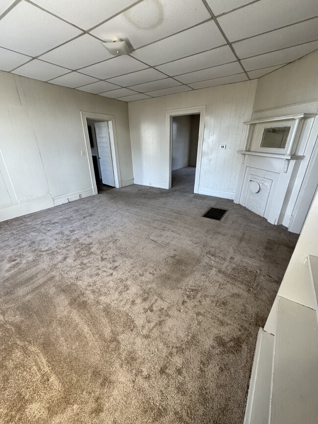 Building Photo - 3900 38th Ave N