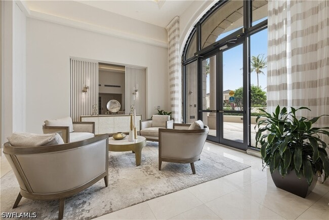 Building Photo - 8665 Bay Colony Dr