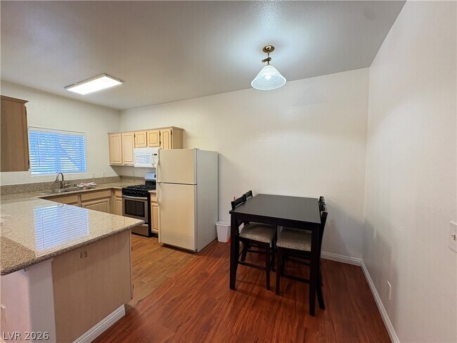 Building Photo - 5655 E Sahara Ave