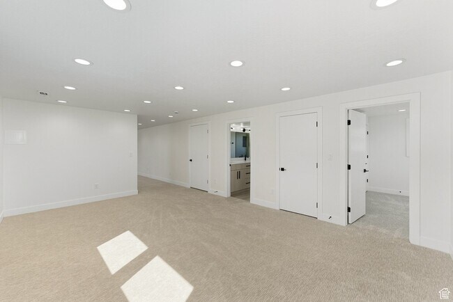 Building Photo - 5866 N Fork Rd