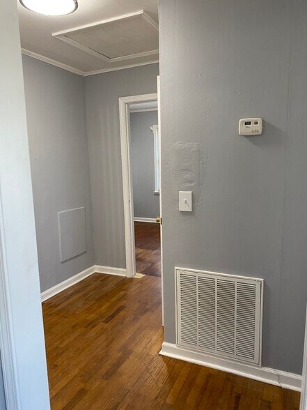 Building Photo - 1463 Beacon Light Rd