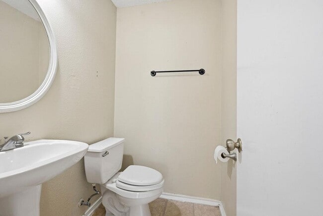 Building Photo - 1109 Bradbury Ln