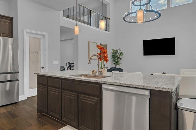 Building Photo - 3141 Golden Sunset Ct