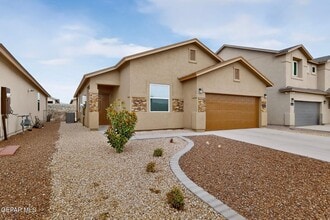 Building Photo - 12621 Cono Norte Dr