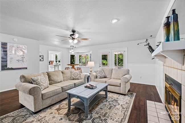 Building Photo - 13 Yarmouth Dr