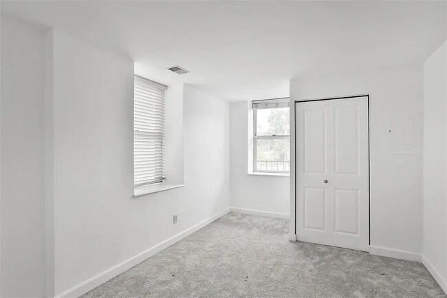 Building Photo - 5630 Pershing Ave