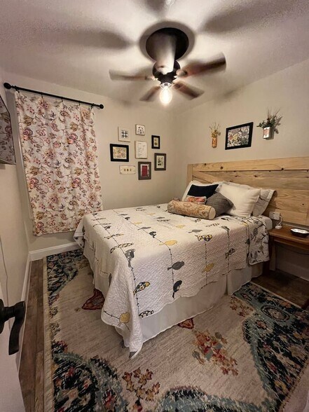 Building Photo - 12102 Carriage Ct SE