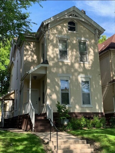 Building Photo - 1665 N Humboldt Ave