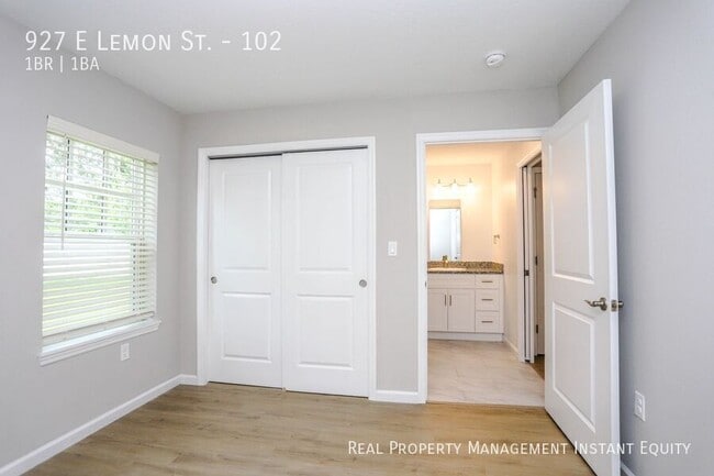 Building Photo - 927 E Lemon St