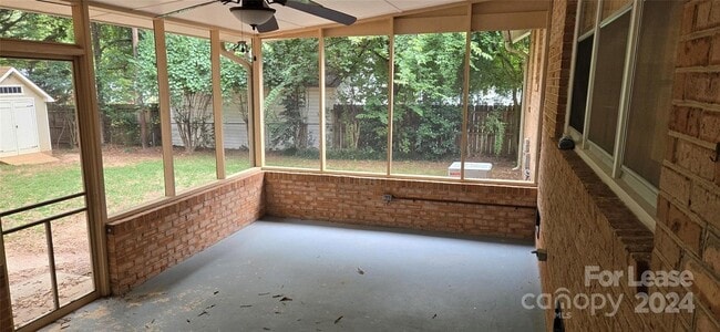 Building Photo - 225 Cooper Dr