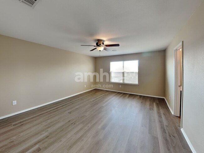 Building Photo - 4020 Hanna Rose Ln