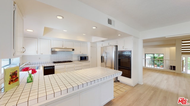 Building Photo - 1470 Palisades Dr