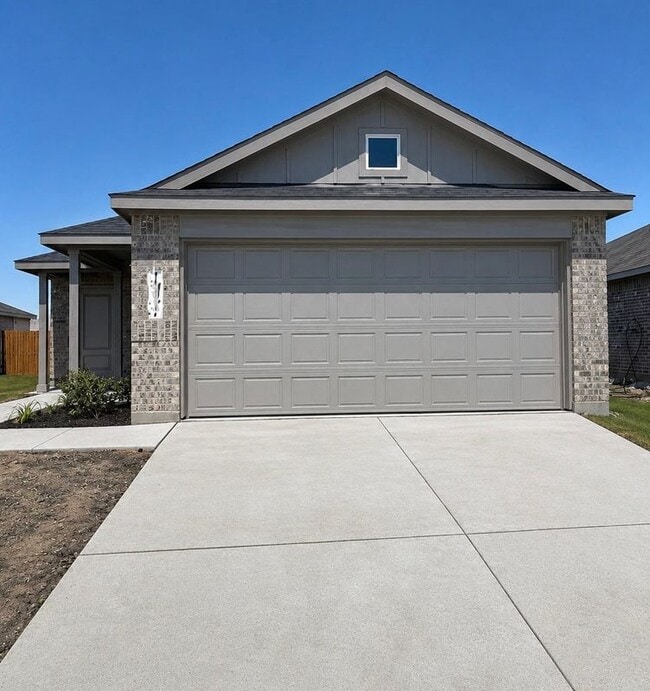 Building Photo - 15004 Rangeland Rd