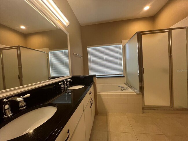 Building Photo - 9855 Secret Cove Ln