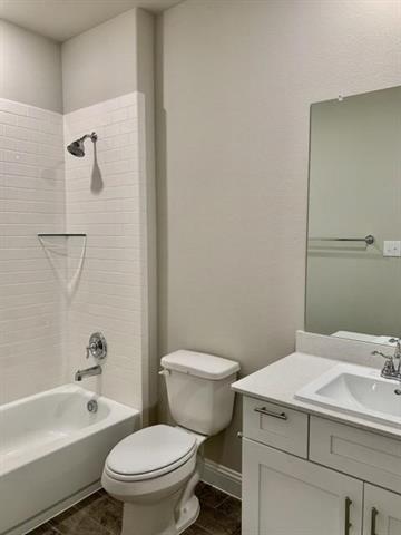 Building Photo - 4404 Thalia Wy