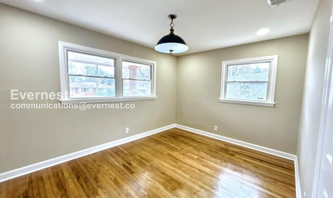 Building Photo - 2047 Nettie Ct