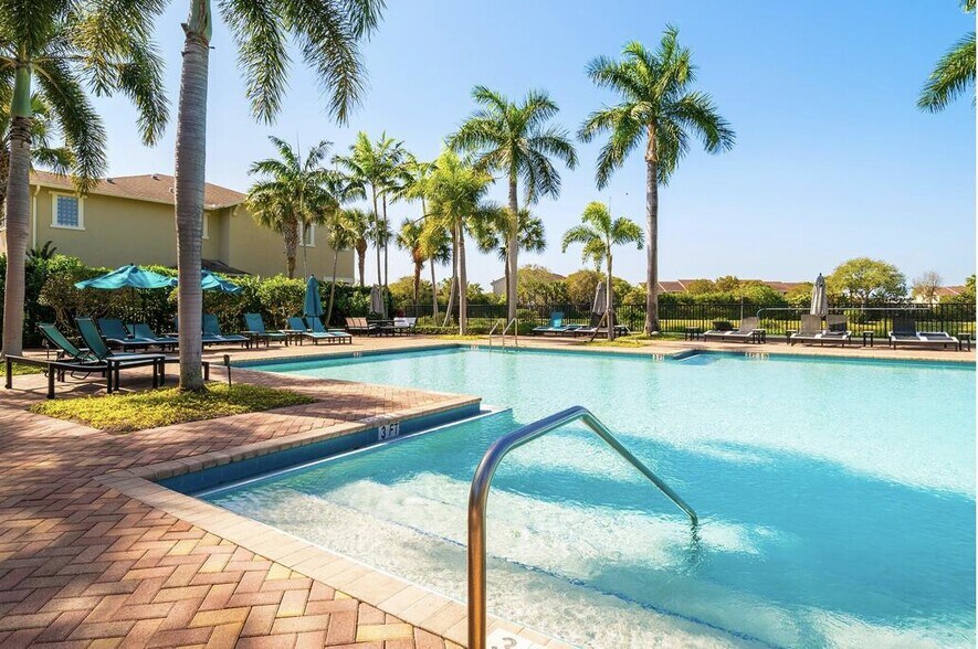 Building Photo - 850 Millbrae Ct