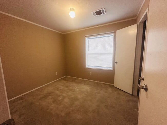 Building Photo - 6324 NW 29th Pl