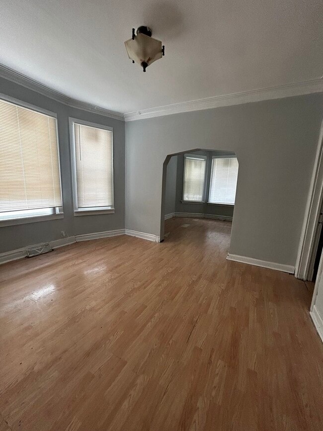 Building Photo - 448 W 118th St