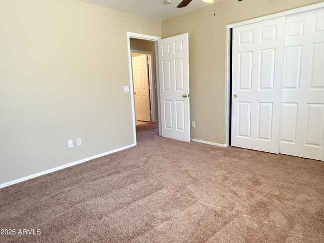 Building Photo - 3429 W Mineral Butte Dr