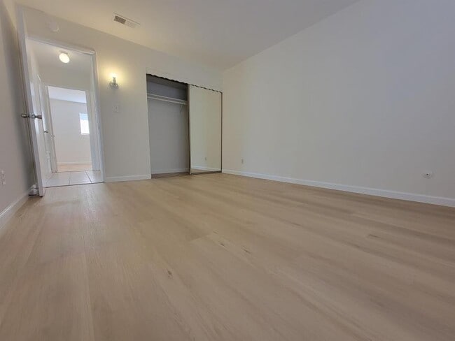 Building Photo - 2 bedroom in Fremont CA 94555