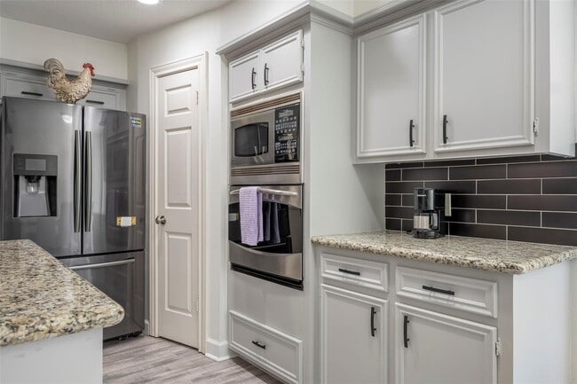 Building Photo - 11743 Wickhollow Ln