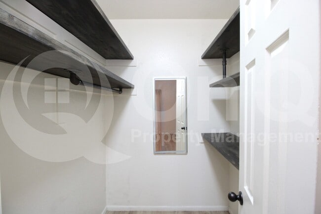 Building Photo - 7008 E Gold Dust Ave