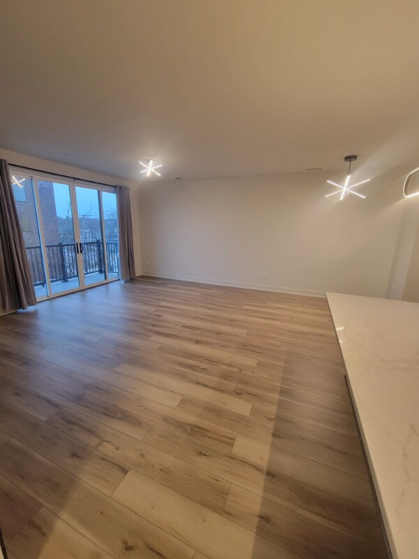 Building Photo - 302 W Liberty Dr