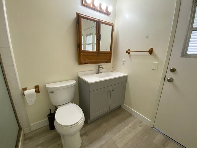 Building Photo - Spacious Hacienda Heights Home with a Pool