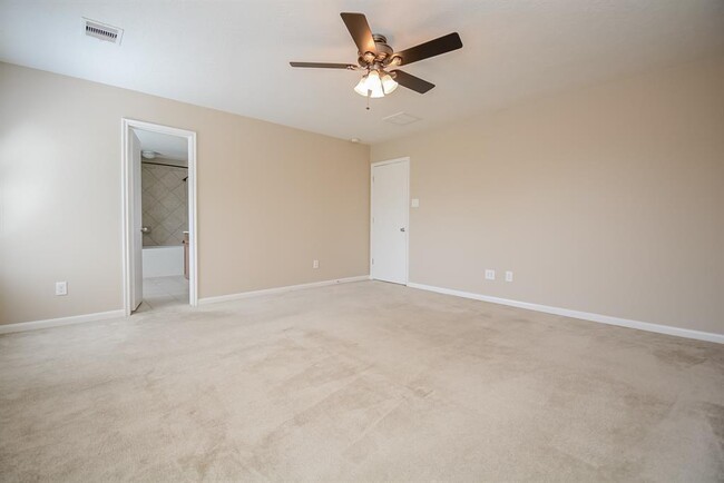 Building Photo - 13242 Skyview Landing Dr