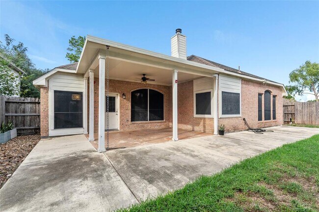 Building Photo - 10326 N Laurel Branch Dr