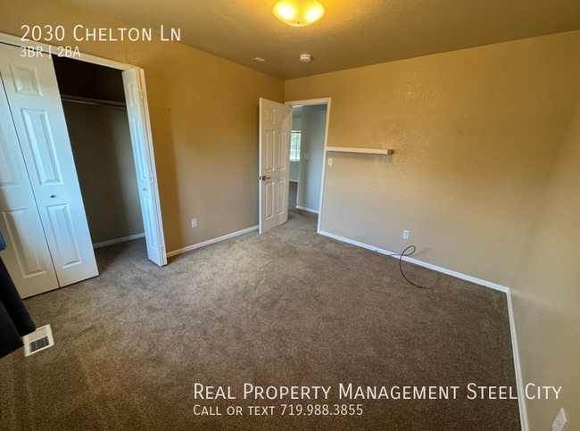 Building Photo - 2030 Chelton Ln