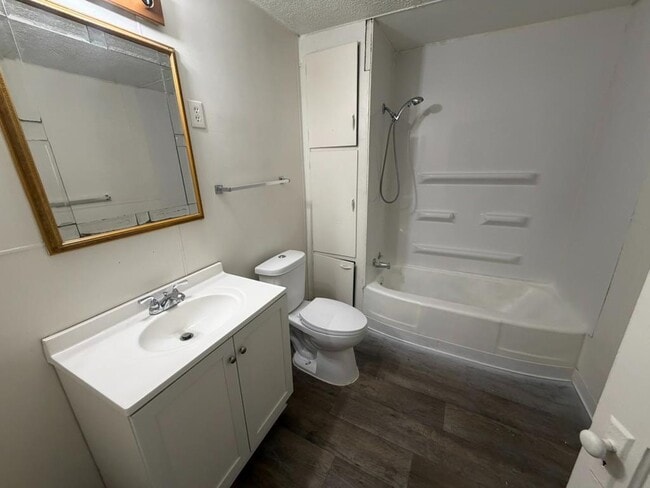 Building Photo - 1723 N 11th St