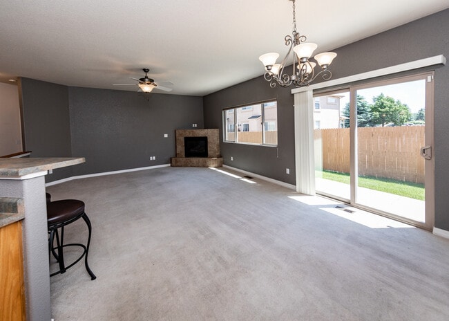 Building Photo - 5607 University Village View